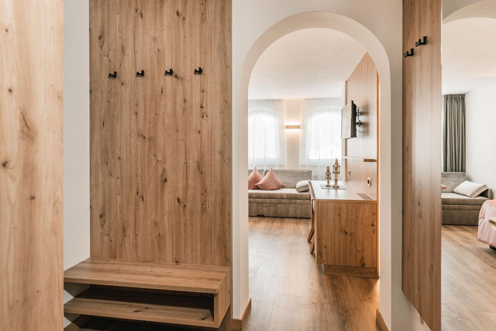 Garni Hotel Miara - Your Dolomites Home Selva di Val Gardena Dış mekan fotoğraf