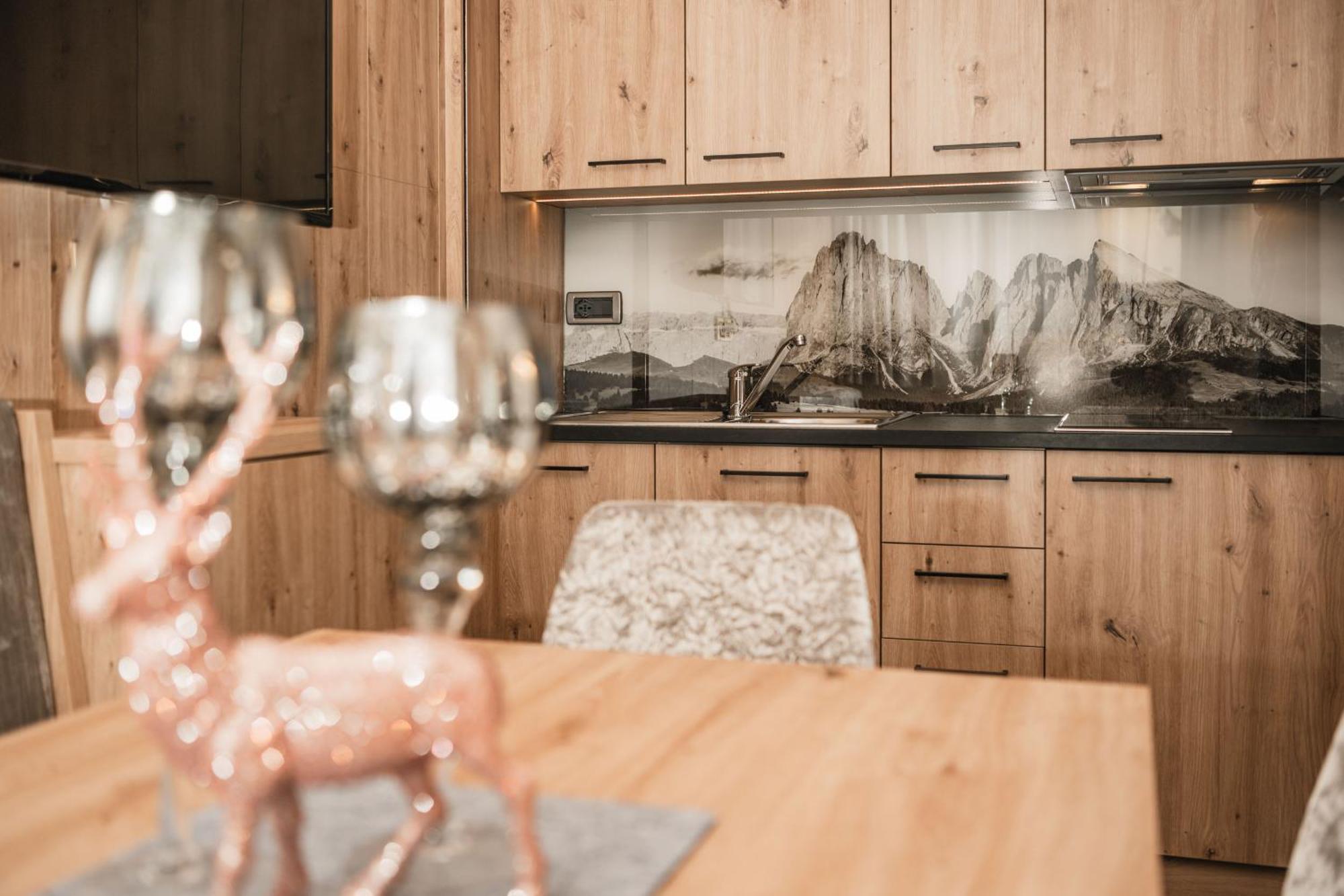 Garni Hotel Miara - Your Dolomites Home Selva di Val Gardena Dış mekan fotoğraf